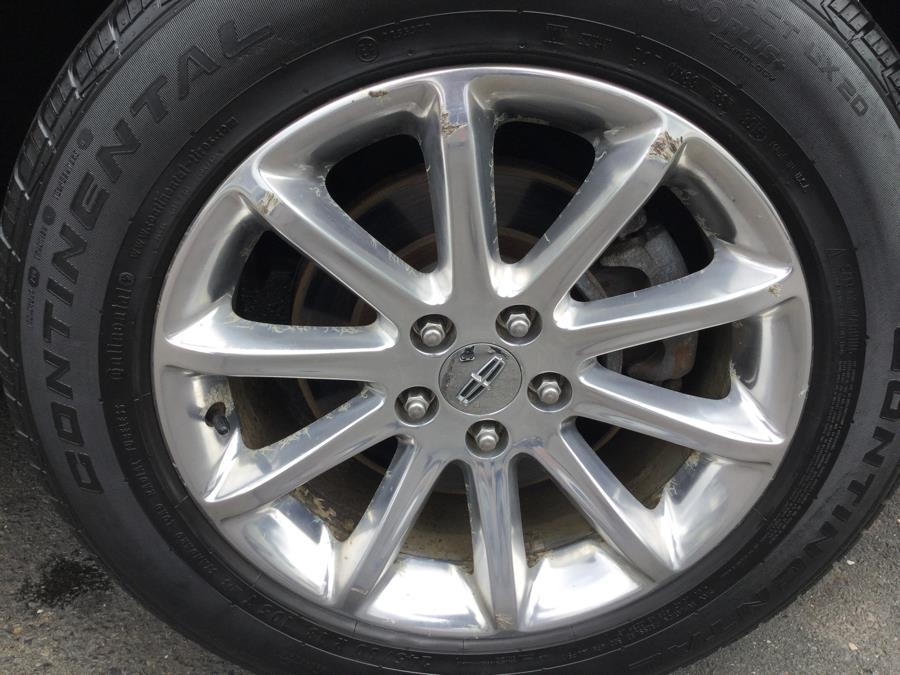2011 Lincoln MKX AWD 4dr, available for sale in Plantsville, Connecticut | L&S Automotive LLC. Plantsville, Connecticut 2011 Lincoln MKX AWD 4dr, available for sale in Plantsville, Connecticut | L&S Automotive LLC. Plantsville, Connecticut