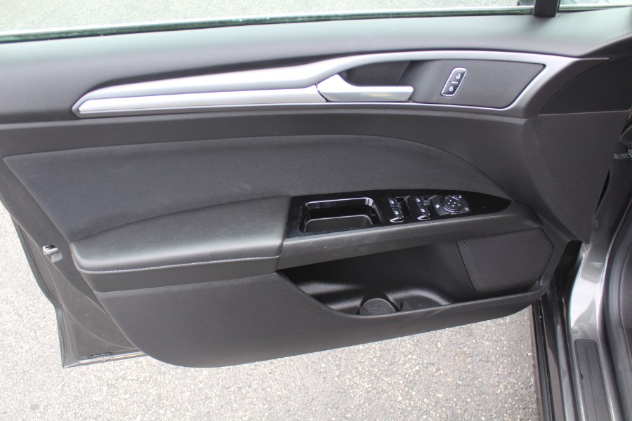 2016 Ford Fusion 4dr Sdn SE FWD, available for sale in Deer Park, New York | Car Tec Enterprise Leasing & Sales LLC. Deer Park, New York 2016 Ford Fusion 4dr Sdn SE FWD, available for sale in Deer Park, New York | Car Tec Enterprise Leasing & Sales LLC. Deer Park, New York