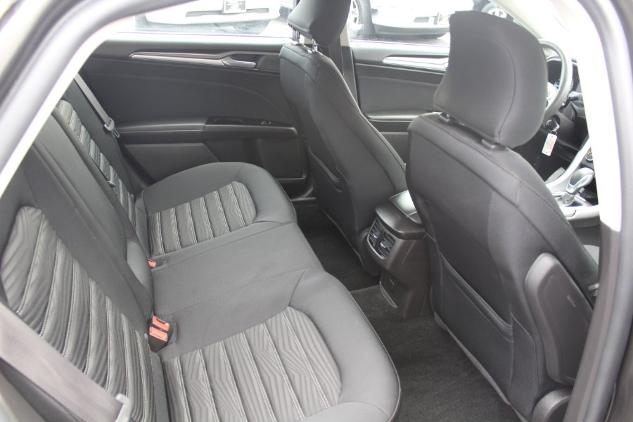 2016 Ford Fusion 4dr Sdn SE FWD, available for sale in Deer Park, New York | Car Tec Enterprise Leasing & Sales LLC. Deer Park, New York 2016 Ford Fusion 4dr Sdn SE FWD, available for sale in Deer Park, New York | Car Tec Enterprise Leasing & Sales LLC. Deer Park, New York