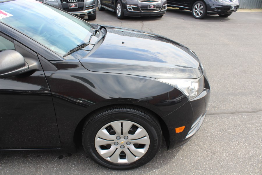 2014 Chevrolet Cruze 4dr Sdn Auto LS, available for sale in Deer Park, New York | Car Tec Enterprise Leasing & Sales LLC. Deer Park, New York 2014 Chevrolet Cruze 4dr Sdn Auto LS, available for sale in Deer Park, New York | Car Tec Enterprise Leasing & Sales LLC. Deer Park, New York