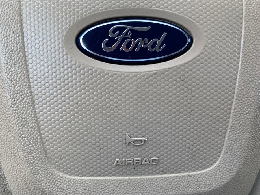 2008 Ford Escape 4WD 4dr V6 Auto Limited, available for sale in Taunton, Massachusetts | Rt 138 Auto Center Inc . Taunton, Massachusetts 2008 Ford Escape 4WD 4dr V6 Auto Limited, available for sale in Taunton, Massachusetts | Rt 138 Auto Center Inc . Taunton, Massachusetts