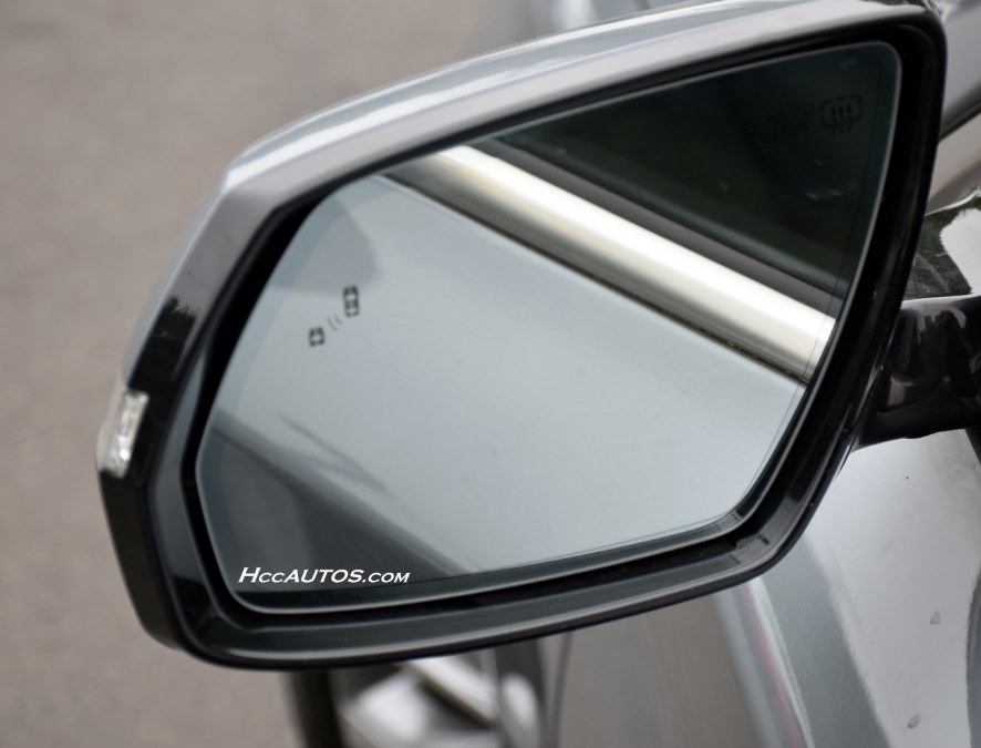 Used Hyundai Genesis 4dr Sdn V6 3.8L AWD 2016 | Highline Car Connection. Waterbury, Connecticut Used Hyundai Genesis 4dr Sdn V6 3.8L AWD 2016 | Highline Car Connection. Waterbury, Connecticut
