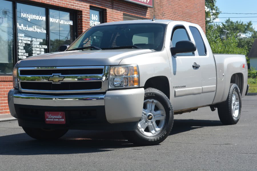 2008 Chevrolet Silverado 1500 4WD Ext Cab 134.0" LT w/1LT, available for sale in ENFIELD, Connecticut | Longmeadow Motor Cars. ENFIELD, Connecticut