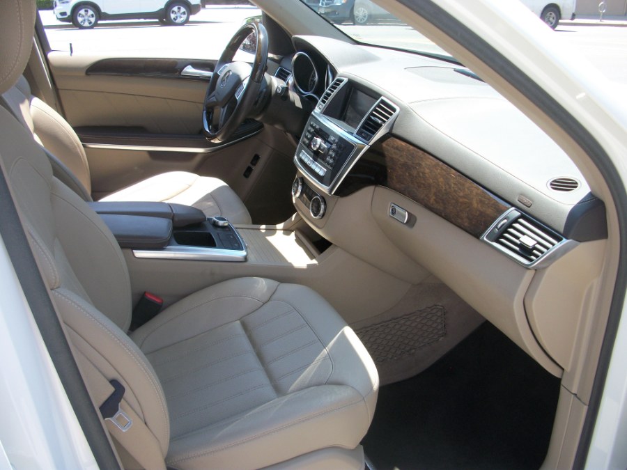 2014 Mercedes-Benz GL-Class 4MATIC 4dr GL450, available for sale in Jamaica, New York | Gateway Car Dealer Inc. Jamaica, New York 2014 Mercedes-Benz GL-Class 4MATIC 4dr GL450, available for sale in Jamaica, New York | Gateway Car Dealer Inc. Jamaica, New York