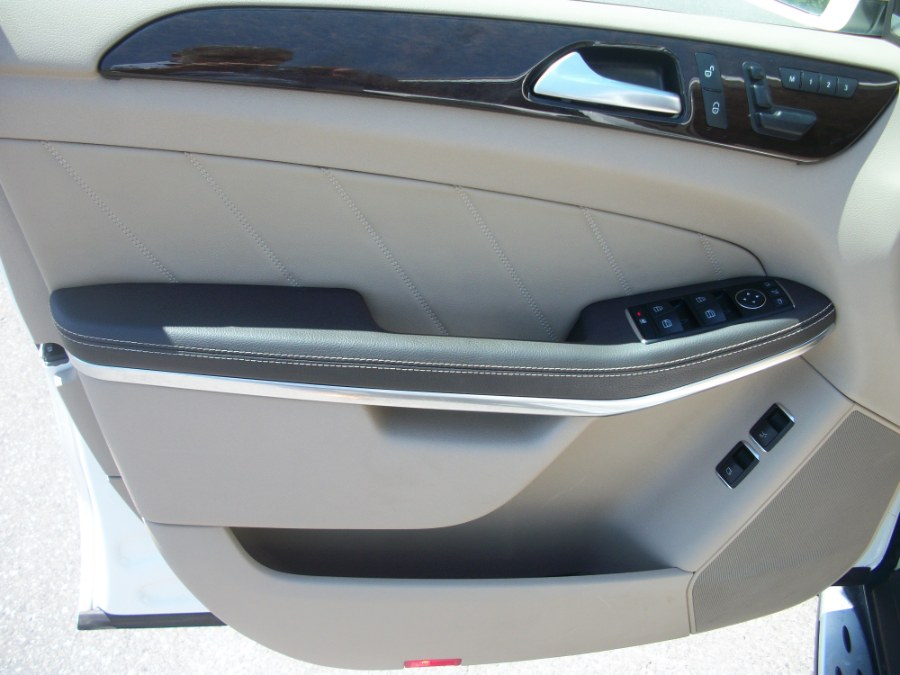 2014 Mercedes-Benz GL-Class 4MATIC 4dr GL450, available for sale in Jamaica, New York | Gateway Car Dealer Inc. Jamaica, New York 2014 Mercedes-Benz GL-Class 4MATIC 4dr GL450, available for sale in Jamaica, New York | Gateway Car Dealer Inc. Jamaica, New York