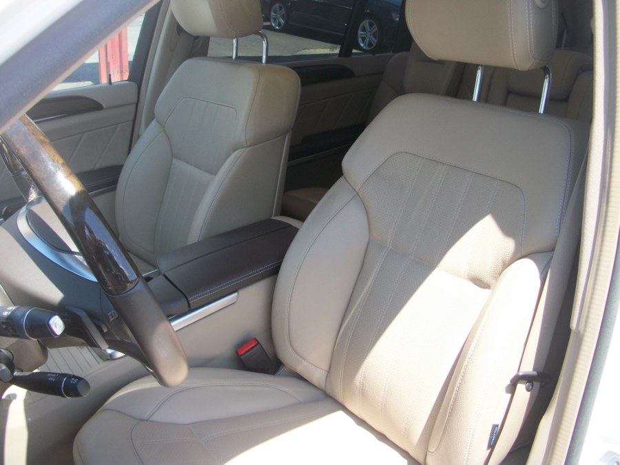 2014 Mercedes-Benz GL-Class 4MATIC 4dr GL450, available for sale in Jamaica, New York | Gateway Car Dealer Inc. Jamaica, New York 2014 Mercedes-Benz GL-Class 4MATIC 4dr GL450, available for sale in Jamaica, New York | Gateway Car Dealer Inc. Jamaica, New York