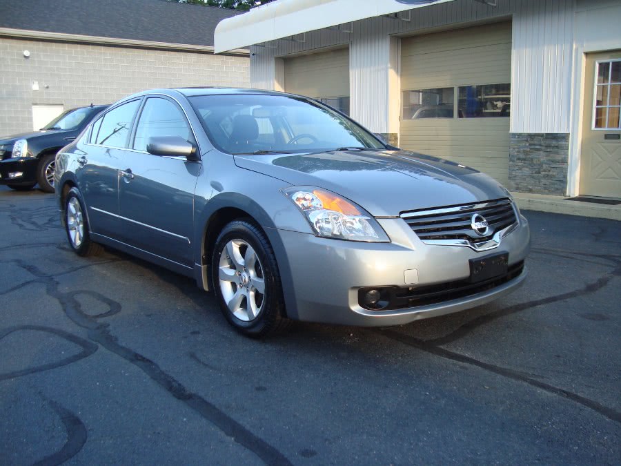 2009 Nissan Altima 4dr Sdn I4 CVT 2.5 SL, available for sale in Manchester, Connecticut | Yara Motors. Manchester, Connecticut
