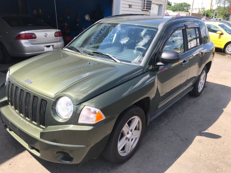 2009 Jeep Compass 4WD 4dr Sport, available for sale in Wallingford, Connecticut | Wallingford Auto Center LLC. Wallingford, Connecticut