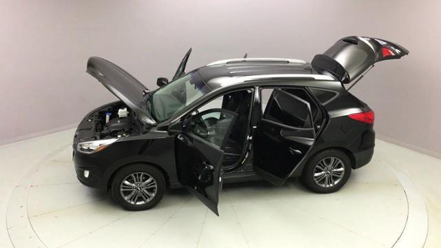 2015 Hyundai Tucson AWD 4dr SE PZEV, available for sale in Naugatuck, Connecticut | J&M Automotive Sls&Svc LLC. Naugatuck, Connecticut 2015 Hyundai Tucson AWD 4dr SE PZEV, available for sale in Naugatuck, Connecticut | J&M Automotive Sls&Svc LLC. Naugatuck, Connecticut