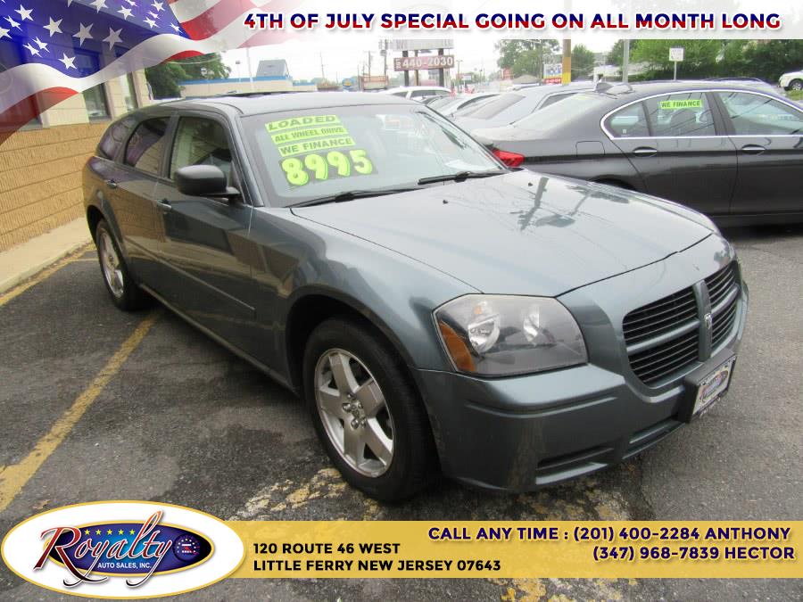 2005 Dodge Magnum 4dr Wgn SXT AWD, available for sale in Little Ferry, New Jersey | Royalty Auto Sales. Little Ferry, New Jersey