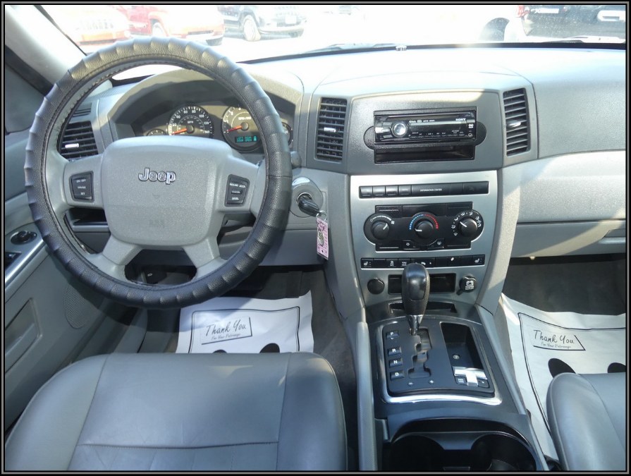 2005 Jeep Grand Cherokee 4dr Laredo 4WD, available for sale in Huntington Station, New York | My Auto Inc.. Huntington Station, New York 2005 Jeep Grand Cherokee 4dr Laredo 4WD, available for sale in Huntington Station, New York | My Auto Inc.. Huntington Station, New York