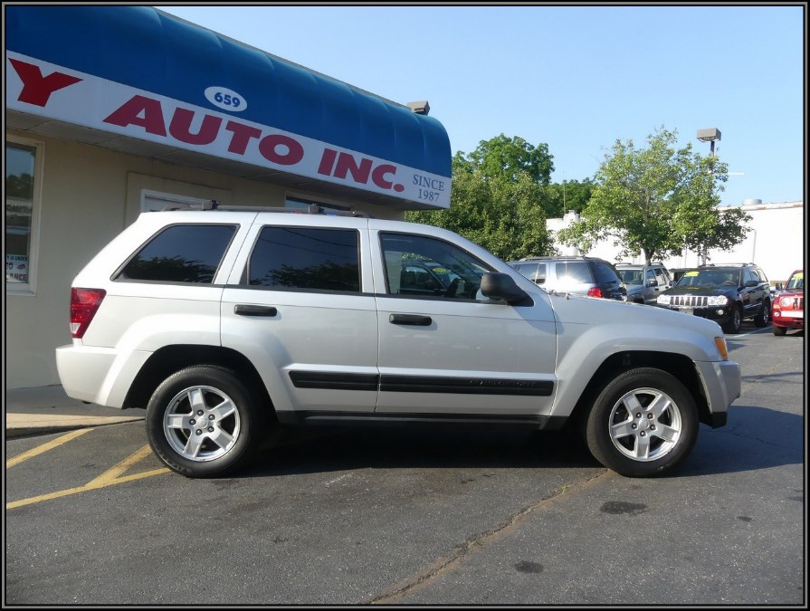 2005 Jeep Grand Cherokee 4dr Laredo 4WD, available for sale in Huntington Station, New York | My Auto Inc.. Huntington Station, New York 2005 Jeep Grand Cherokee 4dr Laredo 4WD, available for sale in Huntington Station, New York | My Auto Inc.. Huntington Station, New York