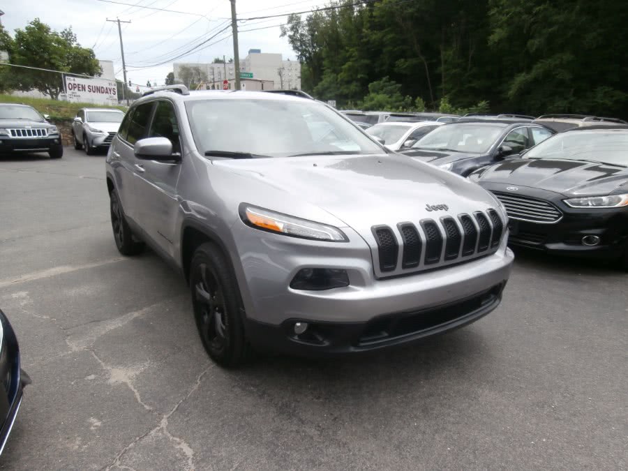 2015 Jeep Cherokee 4WD 4dr Latitude, available for sale in Waterbury, Connecticut | Jim Juliani Motors. Waterbury, Connecticut