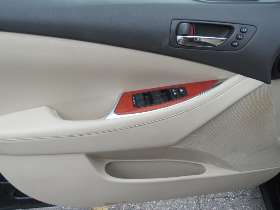2010 Lexus ES 350 4dr Sdn, available for sale in Worcester, Massachusetts | Hilario's Auto Sales Inc.. Worcester, Massachusetts 2010 Lexus ES 350 4dr Sdn, available for sale in Worcester, Massachusetts | Hilario's Auto Sales Inc.. Worcester, Massachusetts