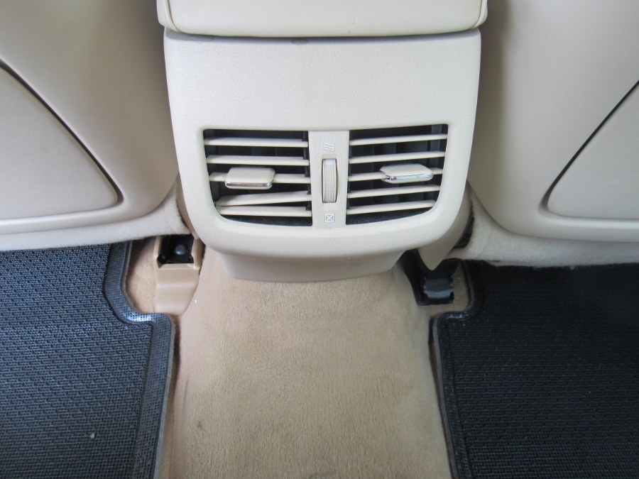 2010 Lexus ES 350 4dr Sdn, available for sale in Worcester, Massachusetts | Hilario's Auto Sales Inc.. Worcester, Massachusetts 2010 Lexus ES 350 4dr Sdn, available for sale in Worcester, Massachusetts | Hilario's Auto Sales Inc.. Worcester, Massachusetts