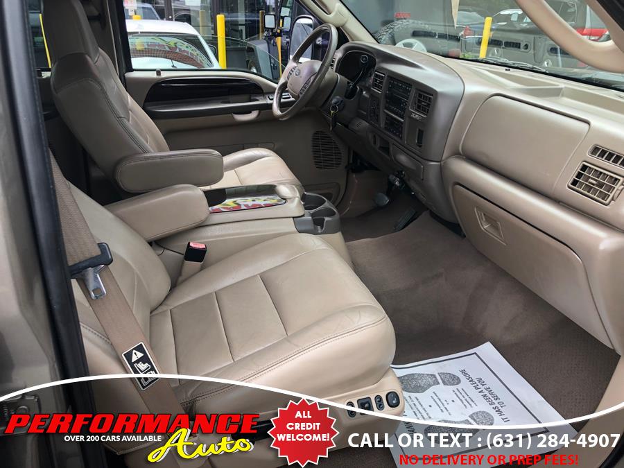 2003 Ford Excursion 137" WB 6.8L Limited 4WD, available for sale in Bohemia, New York | Performance Auto Inc. Bohemia, New York 2003 Ford Excursion 137" WB 6.8L Limited 4WD, available for sale in Bohemia, New York | Performance Auto Inc. Bohemia, New York