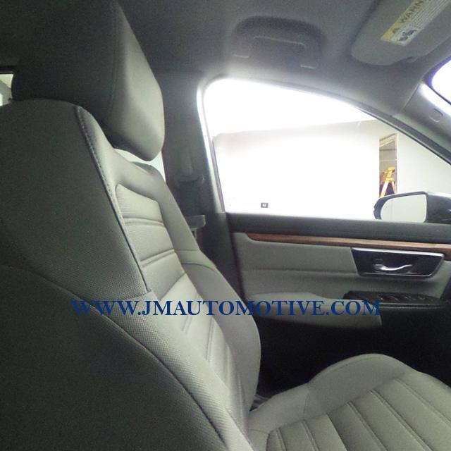2017 Honda Cr-v EX AWD, available for sale in Naugatuck, Connecticut | J&M Automotive Sls&Svc LLC. Naugatuck, Connecticut 2017 Honda Cr-v EX AWD, available for sale in Naugatuck, Connecticut | J&M Automotive Sls&Svc LLC. Naugatuck, Connecticut