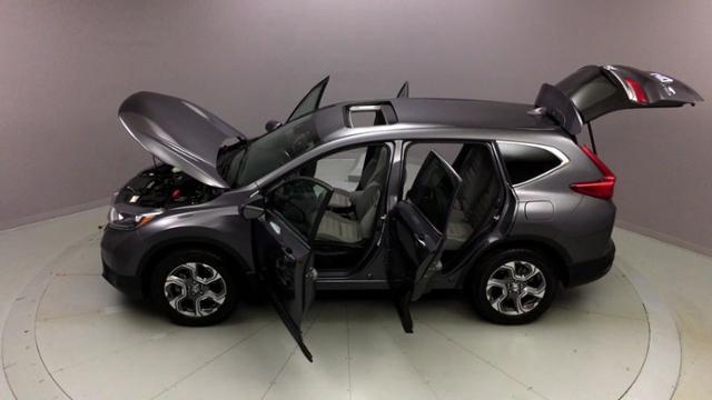 2017 Honda Cr-v EX AWD, available for sale in Naugatuck, Connecticut | J&M Automotive Sls&Svc LLC. Naugatuck, Connecticut 2017 Honda Cr-v EX AWD, available for sale in Naugatuck, Connecticut | J&M Automotive Sls&Svc LLC. Naugatuck, Connecticut