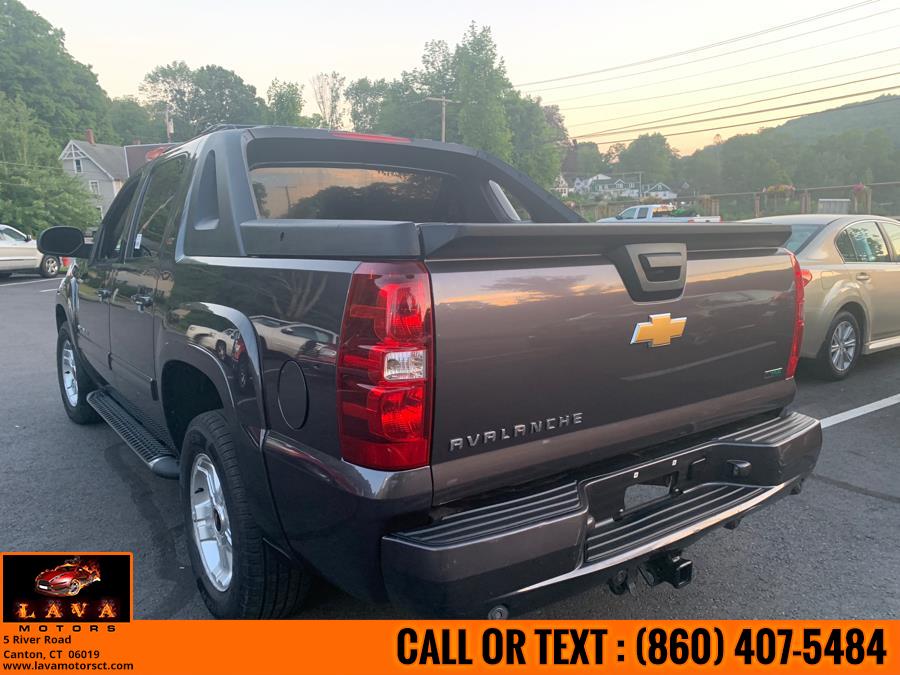 2010 Chevrolet Avalanche 4WD Crew Cab LT, available for sale in Canton, Connecticut | Lava Motors. Canton, Connecticut 2010 Chevrolet Avalanche 4WD Crew Cab LT, available for sale in Canton, Connecticut | Lava Motors. Canton, Connecticut