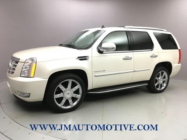 2013 Cadillac Escalade AWD 4dr Luxury, available for sale in Naugatuck, Connecticut | J&M Automotive Sls&Svc LLC. Naugatuck, Connecticut