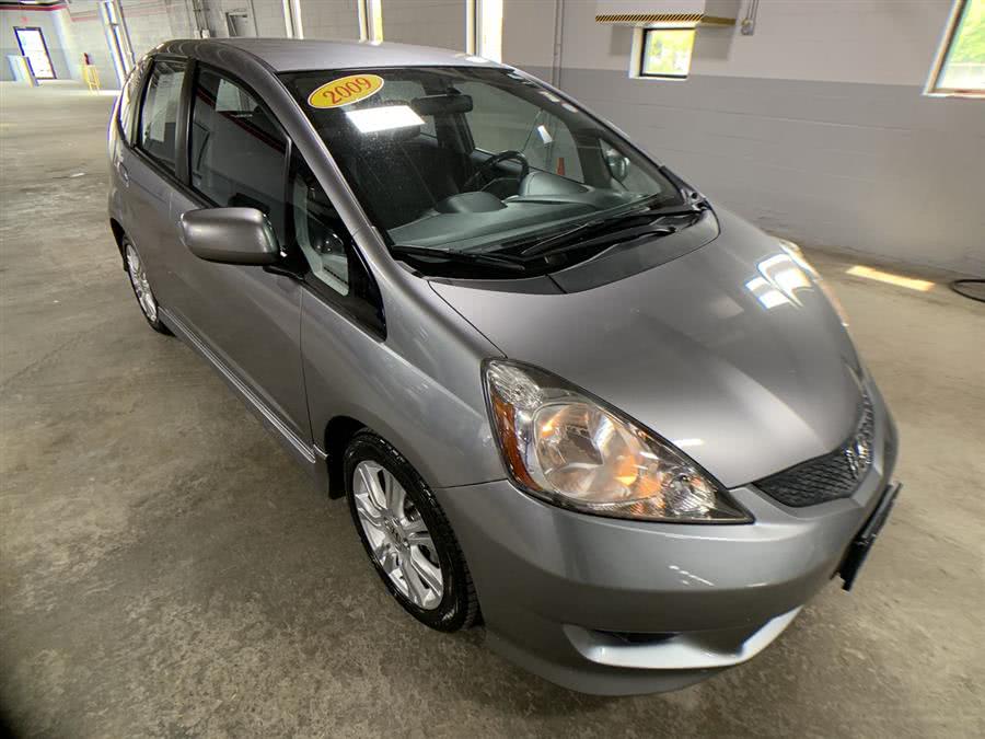 2009 Honda Fit 5dr HB Auto Sport w/Navi, available for sale in Stratford, Connecticut | Wiz Leasing Inc. Stratford, Connecticut