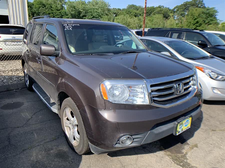 2012 Honda Pilot 4WD 4dr EX-L w/Navi, available for sale in Stratford, Connecticut | Wiz Leasing Inc. Stratford, Connecticut