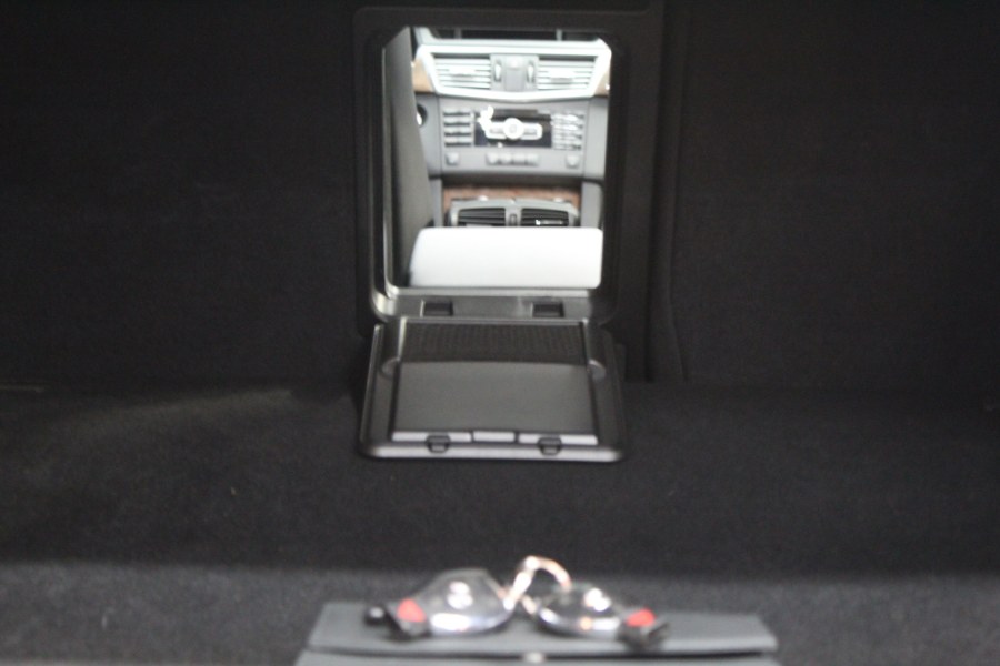 2012 Mercedes-Benz E-Class 4dr Sdn E350 Luxury 4MATIC, available for sale in Farmington, Connecticut | Driving Image Imports LLC. Farmington, Connecticut 2012 Mercedes-Benz E-Class 4dr Sdn E350 Luxury 4MATIC, available for sale in Farmington, Connecticut | Driving Image Imports LLC. Farmington, Connecticut