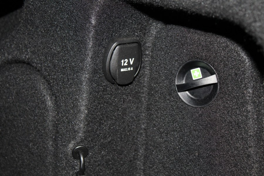 2013 Mercedes-Benz E-Class 4dr Sdn E350 Sport 4MATIC *Ltd Avail*, available for sale in Farmington, Connecticut | Driving Image Imports LLC. Farmington, Connecticut 2013 Mercedes-Benz E-Class 4dr Sdn E350 Sport 4MATIC *Ltd Avail*, available for sale in Farmington, Connecticut | Driving Image Imports LLC. Farmington, Connecticut