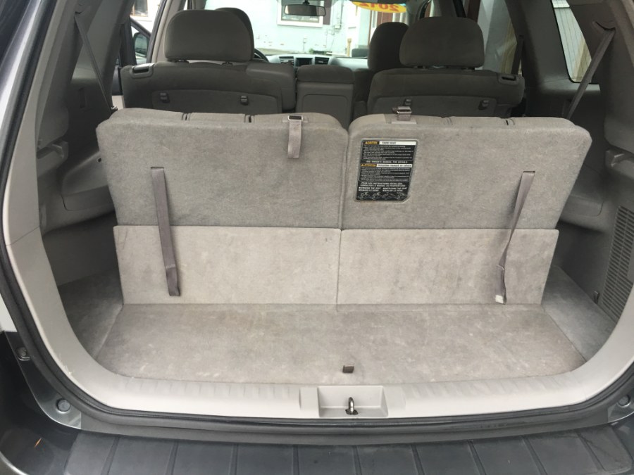 2012 Toyota Highlander 4WD 4dr V6 (Natl), available for sale in Bristol, Connecticut | Bristol Auto Center LLC. Bristol, Connecticut 2012 Toyota Highlander 4WD 4dr V6 (Natl), available for sale in Bristol, Connecticut | Bristol Auto Center LLC. Bristol, Connecticut