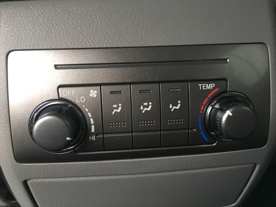2012 Toyota Highlander 4WD 4dr V6 (Natl), available for sale in Bristol, Connecticut | Bristol Auto Center LLC. Bristol, Connecticut 2012 Toyota Highlander 4WD 4dr V6 (Natl), available for sale in Bristol, Connecticut | Bristol Auto Center LLC. Bristol, Connecticut