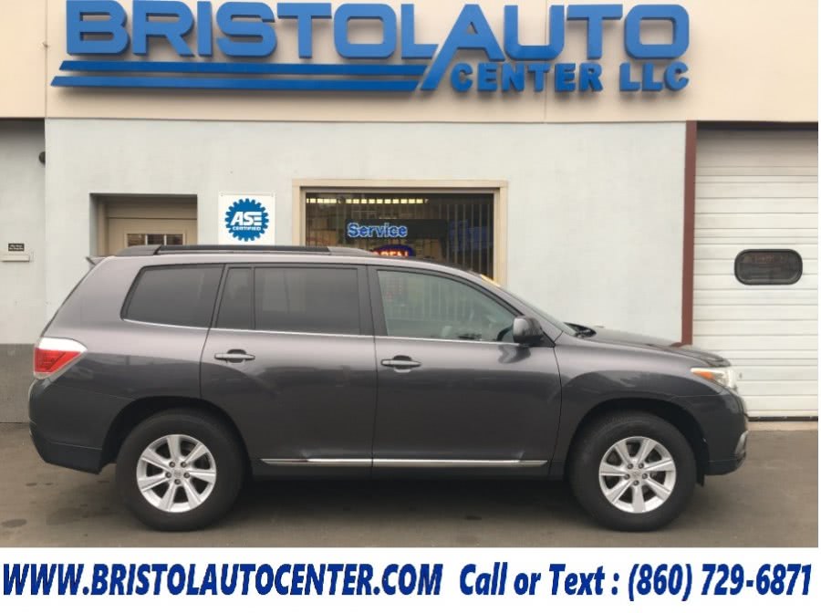 2012 Toyota Highlander 4WD 4dr V6 (Natl), available for sale in Bristol, Connecticut | Bristol Auto Center LLC. Bristol, Connecticut 2012 Toyota Highlander 4WD 4dr V6 (Natl), available for sale in Bristol, Connecticut | Bristol Auto Center LLC. Bristol, Connecticut
