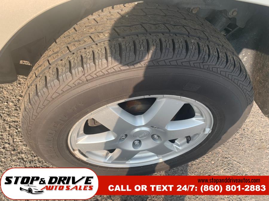 2008 Jeep Grand Cherokee 4WD 4dr Laredo, available for sale in East Windsor, Connecticut | Stop & Drive Auto Sales. East Windsor, Connecticut 2008 Jeep Grand Cherokee 4WD 4dr Laredo, available for sale in East Windsor, Connecticut | Stop & Drive Auto Sales. East Windsor, Connecticut