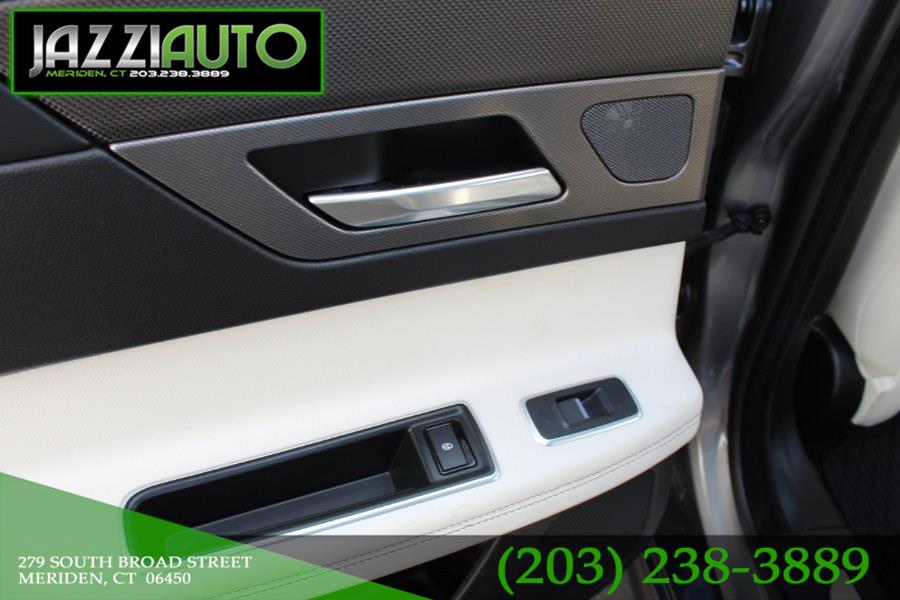 2016 Jaguar XF 4dr Sdn S AWD, available for sale in Meriden, Connecticut | Jazzi Auto Sales LLC. Meriden, Connecticut 2016 Jaguar XF 4dr Sdn S AWD, available for sale in Meriden, Connecticut | Jazzi Auto Sales LLC. Meriden, Connecticut