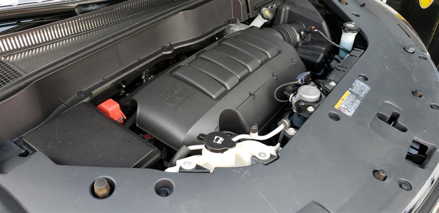 2014 Chevrolet Traverse AWD 4dr 2LT, available for sale in Waterbury, Connecticut | National Auto Brokers, Inc.. Waterbury, Connecticut 2014 Chevrolet Traverse AWD 4dr 2LT, available for sale in Waterbury, Connecticut | National Auto Brokers, Inc.. Waterbury, Connecticut