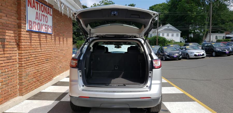 2014 Chevrolet Traverse AWD 4dr 2LT, available for sale in Waterbury, Connecticut | National Auto Brokers, Inc.. Waterbury, Connecticut 2014 Chevrolet Traverse AWD 4dr 2LT, available for sale in Waterbury, Connecticut | National Auto Brokers, Inc.. Waterbury, Connecticut