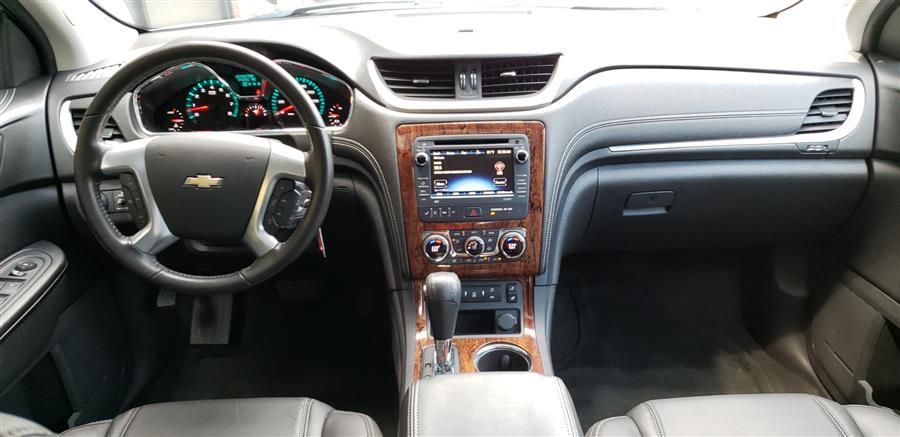 2014 Chevrolet Traverse AWD 4dr 2LT, available for sale in Waterbury, Connecticut | National Auto Brokers, Inc.. Waterbury, Connecticut 2014 Chevrolet Traverse AWD 4dr 2LT, available for sale in Waterbury, Connecticut | National Auto Brokers, Inc.. Waterbury, Connecticut