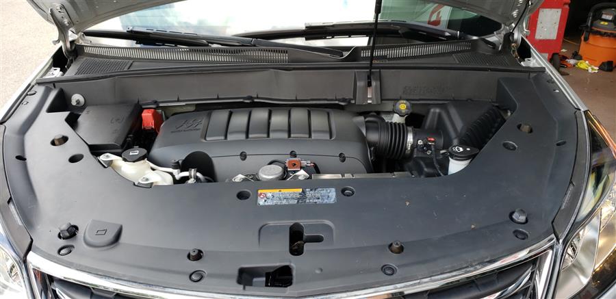 2014 Chevrolet Traverse AWD 4dr 2LT, available for sale in Waterbury, Connecticut | National Auto Brokers, Inc.. Waterbury, Connecticut 2014 Chevrolet Traverse AWD 4dr 2LT, available for sale in Waterbury, Connecticut | National Auto Brokers, Inc.. Waterbury, Connecticut