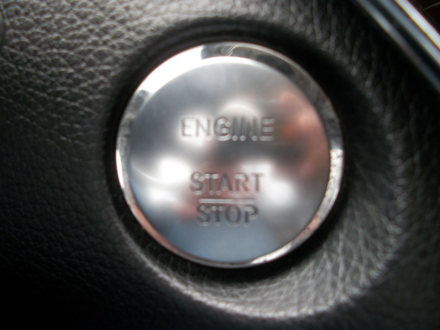 2012 Mercedes-Benz S-Class 4dr Sdn S550 4MATIC, available for sale in Jamaica, New York | Gateway Car Dealer Inc. Jamaica, New York 2012 Mercedes-Benz S-Class 4dr Sdn S550 4MATIC, available for sale in Jamaica, New York | Gateway Car Dealer Inc. Jamaica, New York