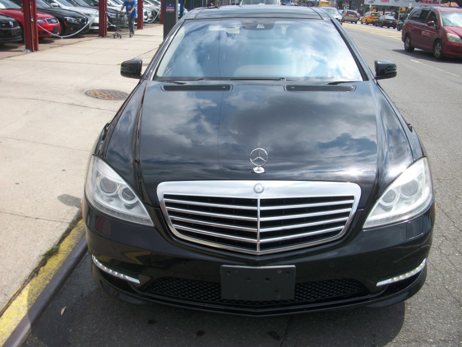 2012 Mercedes-Benz S-Class 4dr Sdn S550 4MATIC, available for sale in Jamaica, New York | Gateway Car Dealer Inc. Jamaica, New York 2012 Mercedes-Benz S-Class 4dr Sdn S550 4MATIC, available for sale in Jamaica, New York | Gateway Car Dealer Inc. Jamaica, New York