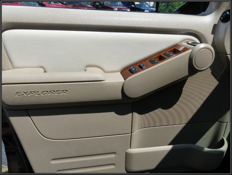 2008 Ford Explorer 4WD 4dr V6 Eddie Bauer, available for sale in Huntington Station, New York | My Auto Inc.. Huntington Station, New York 2008 Ford Explorer 4WD 4dr V6 Eddie Bauer, available for sale in Huntington Station, New York | My Auto Inc.. Huntington Station, New York