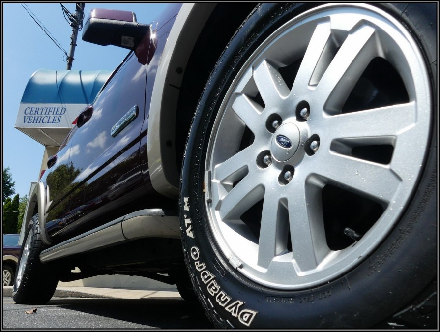 2008 Ford Explorer 4WD 4dr V6 Eddie Bauer, available for sale in Huntington Station, New York | My Auto Inc.. Huntington Station, New York 2008 Ford Explorer 4WD 4dr V6 Eddie Bauer, available for sale in Huntington Station, New York | My Auto Inc.. Huntington Station, New York