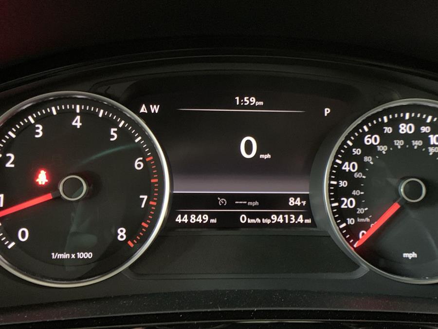 2017 Volkswagen Touareg V6 Wolfsburg Edition, available for sale in Stratford, Connecticut | Wiz Leasing Inc. Stratford, Connecticut 2017 Volkswagen Touareg V6 Wolfsburg Edition, available for sale in Stratford, Connecticut | Wiz Leasing Inc. Stratford, Connecticut