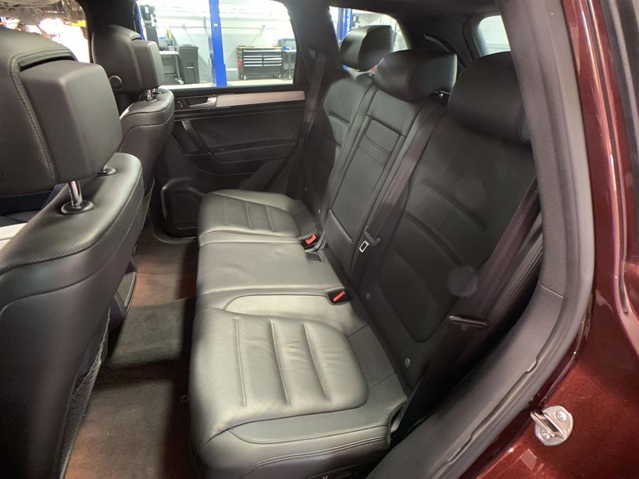 2017 Volkswagen Touareg V6 Wolfsburg Edition, available for sale in Stratford, Connecticut | Wiz Leasing Inc. Stratford, Connecticut 2017 Volkswagen Touareg V6 Wolfsburg Edition, available for sale in Stratford, Connecticut | Wiz Leasing Inc. Stratford, Connecticut
