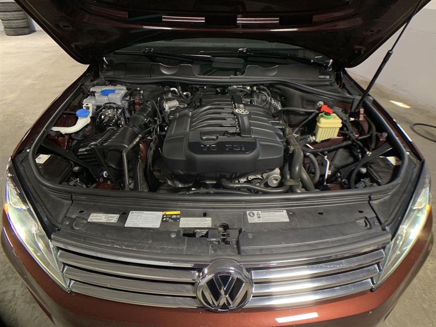 2017 Volkswagen Touareg V6 Wolfsburg Edition, available for sale in Stratford, Connecticut | Wiz Leasing Inc. Stratford, Connecticut 2017 Volkswagen Touareg V6 Wolfsburg Edition, available for sale in Stratford, Connecticut | Wiz Leasing Inc. Stratford, Connecticut