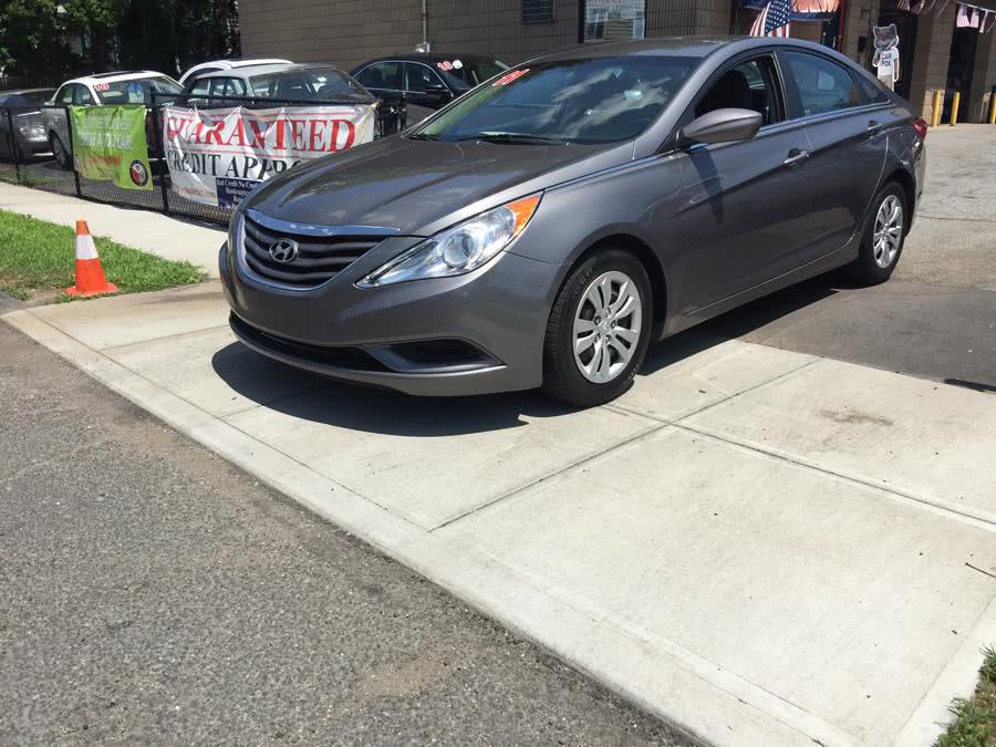 2011 Hyundai Sonata 4dr Sdn 2.4L Auto GLS *Ltd Avail*, available for sale in Stratford, Connecticut | Mike's Motors LLC. Stratford, Connecticut