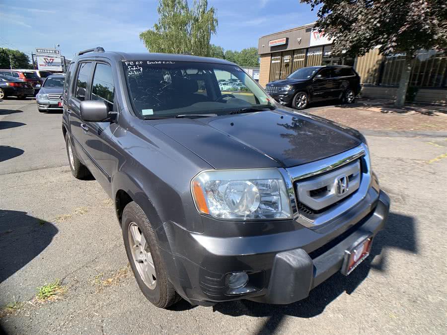 2011 Honda Pilot 4WD 4dr EX, available for sale in Stratford, Connecticut | Wiz Leasing Inc. Stratford, Connecticut