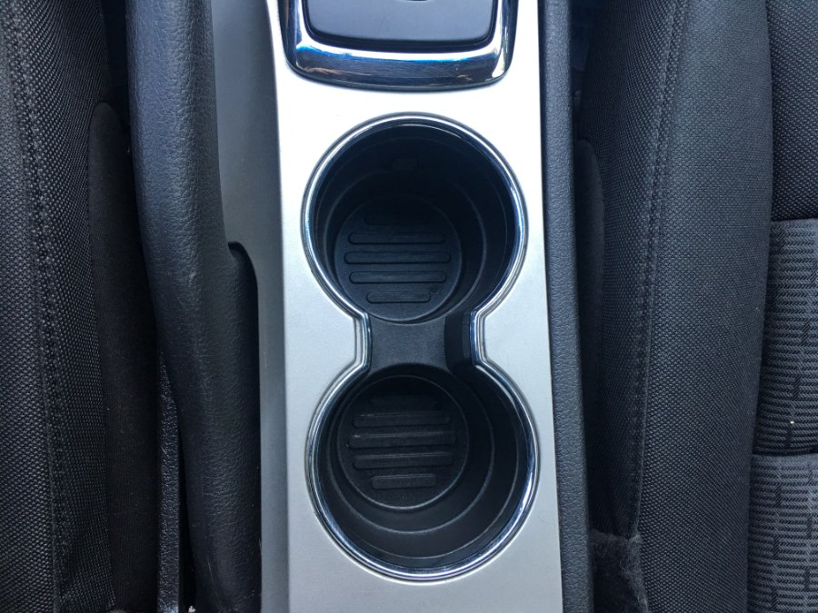 2010 Ford Fusion 4dr Sdn SE FWD, available for sale in Bristol, Connecticut | Bristol Auto Center LLC. Bristol, Connecticut 2010 Ford Fusion 4dr Sdn SE FWD, available for sale in Bristol, Connecticut | Bristol Auto Center LLC. Bristol, Connecticut