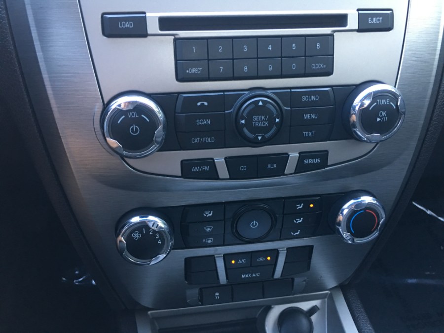 2010 Ford Fusion 4dr Sdn SE FWD, available for sale in Bristol, Connecticut | Bristol Auto Center LLC. Bristol, Connecticut 2010 Ford Fusion 4dr Sdn SE FWD, available for sale in Bristol, Connecticut | Bristol Auto Center LLC. Bristol, Connecticut