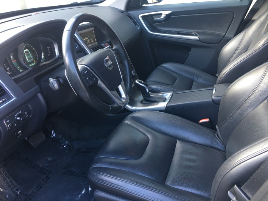2014 Volvo XC60 AWD 4dr 3.0L Platinum, available for sale in Bristol, Connecticut | Bristol Auto Center LLC. Bristol, Connecticut 2014 Volvo XC60 AWD 4dr 3.0L Platinum, available for sale in Bristol, Connecticut | Bristol Auto Center LLC. Bristol, Connecticut