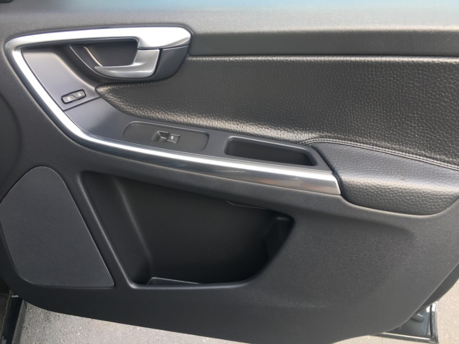 2014 Volvo XC60 AWD 4dr 3.0L Platinum, available for sale in Bristol, Connecticut | Bristol Auto Center LLC. Bristol, Connecticut 2014 Volvo XC60 AWD 4dr 3.0L Platinum, available for sale in Bristol, Connecticut | Bristol Auto Center LLC. Bristol, Connecticut